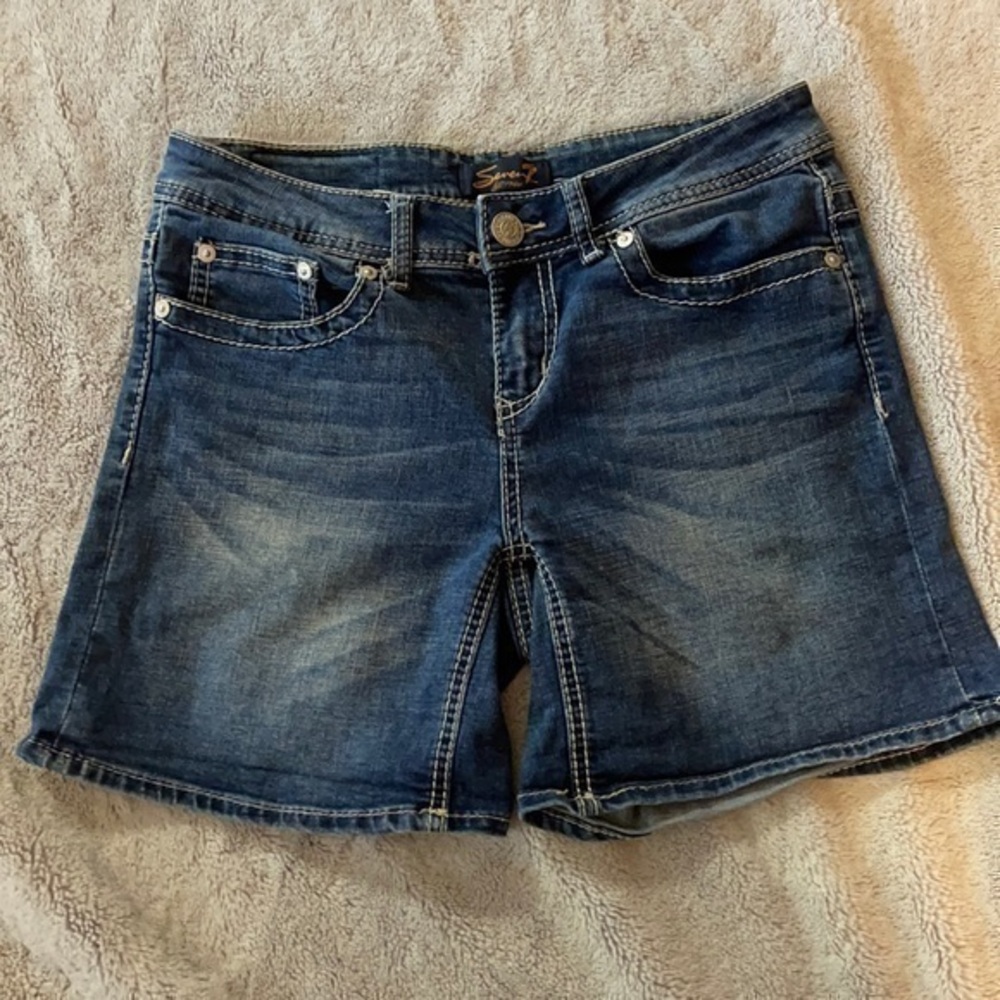 Seven Jean Shorts Women’s Size 4 Dark Wash